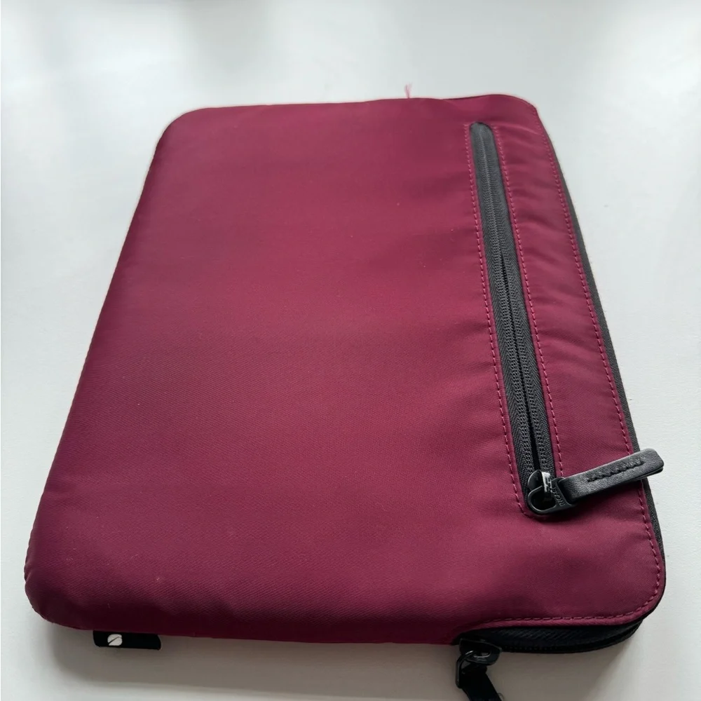 Incase soft zippered sleeve/case for tablet or laptop. Cranberry. Gently worn.
